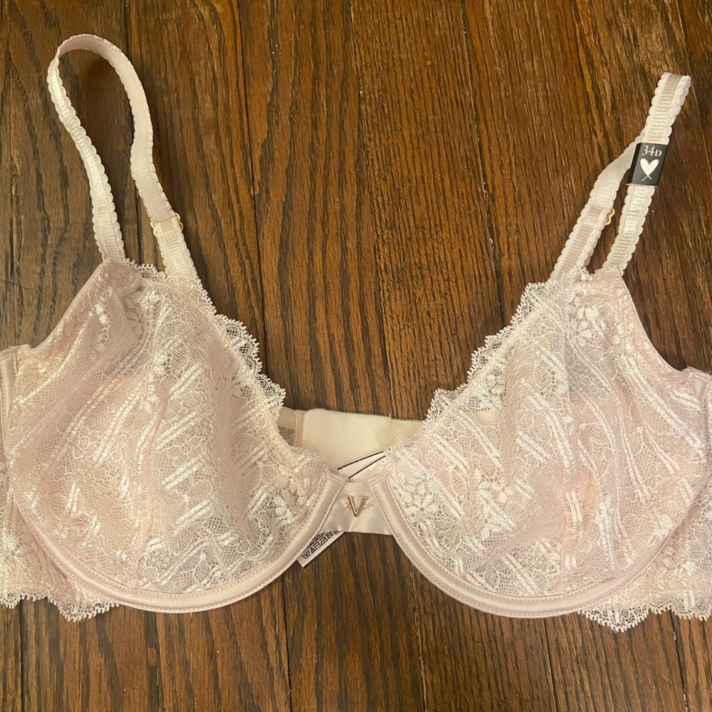 NWT Victoria Secret baby pink lacy Unlined Demi 34D